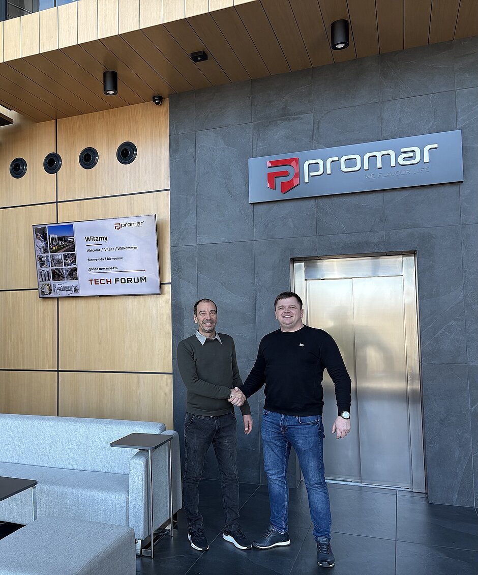 Bernhard Hartmann von Tech Forum zusammen mit Promar-Produktexperten Dawid Marmajewski