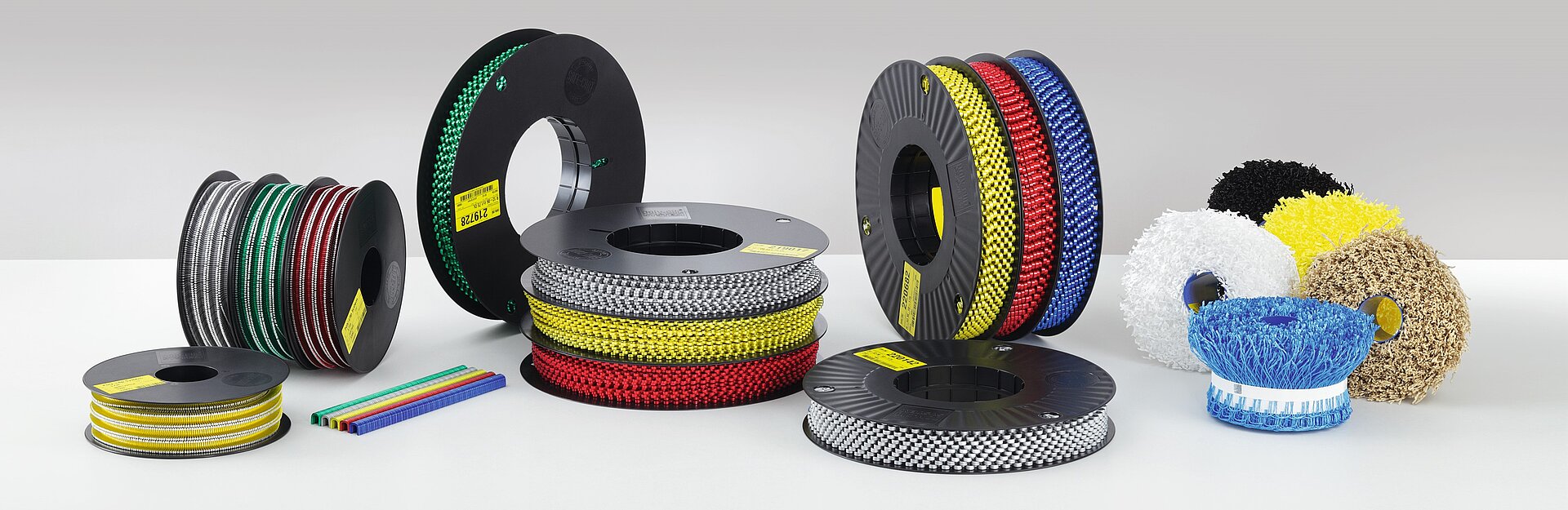 Clips und Schlaufen von Poly-Clip System